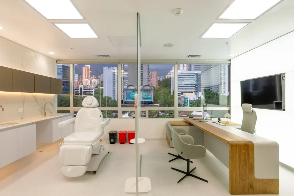 Modern dental operatory with Medell&iacute;n skyline views at Be Dharma Dental in El Poblado