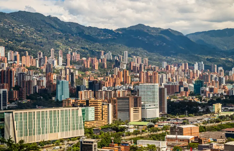 Best Country for Dental Implants in Medellín- Be Dharma Dental